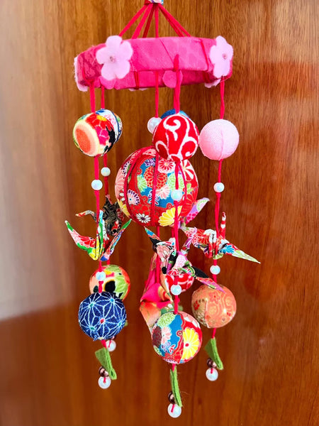 Tsurushi bina　Decoración colgante japonesa artesanal