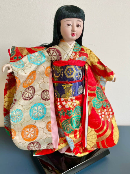 Auténtica muñeca japonesa con soporte　Yamachan　(Hand-crafted Japanese doll with a stand)　日本人形「やまちゃん②