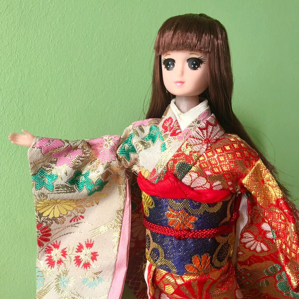 Muñeca con Kimono(Doll with kimono) AKI　あき