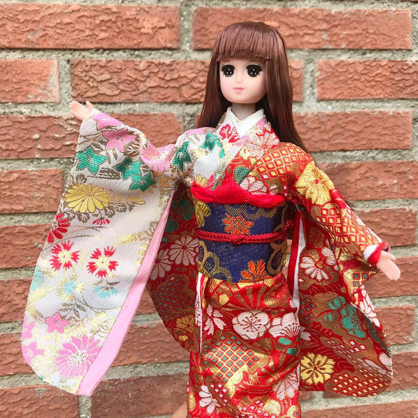 Muñeca con Kimono(Doll with kimono) AKI　あき