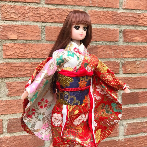 Muñeca con Kimono(Doll with kimono) AKI　あき