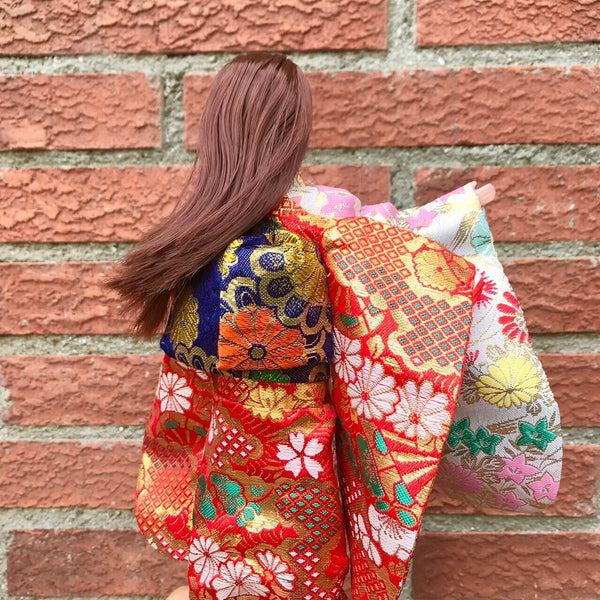 Muñeca con Kimono(Doll with kimono) AKI　あき